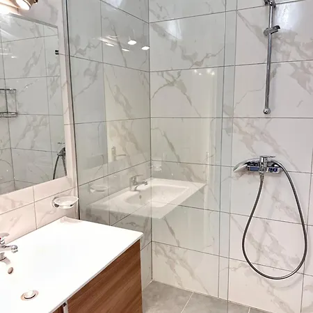 Апартаменты The Hill Sea View Саранда
